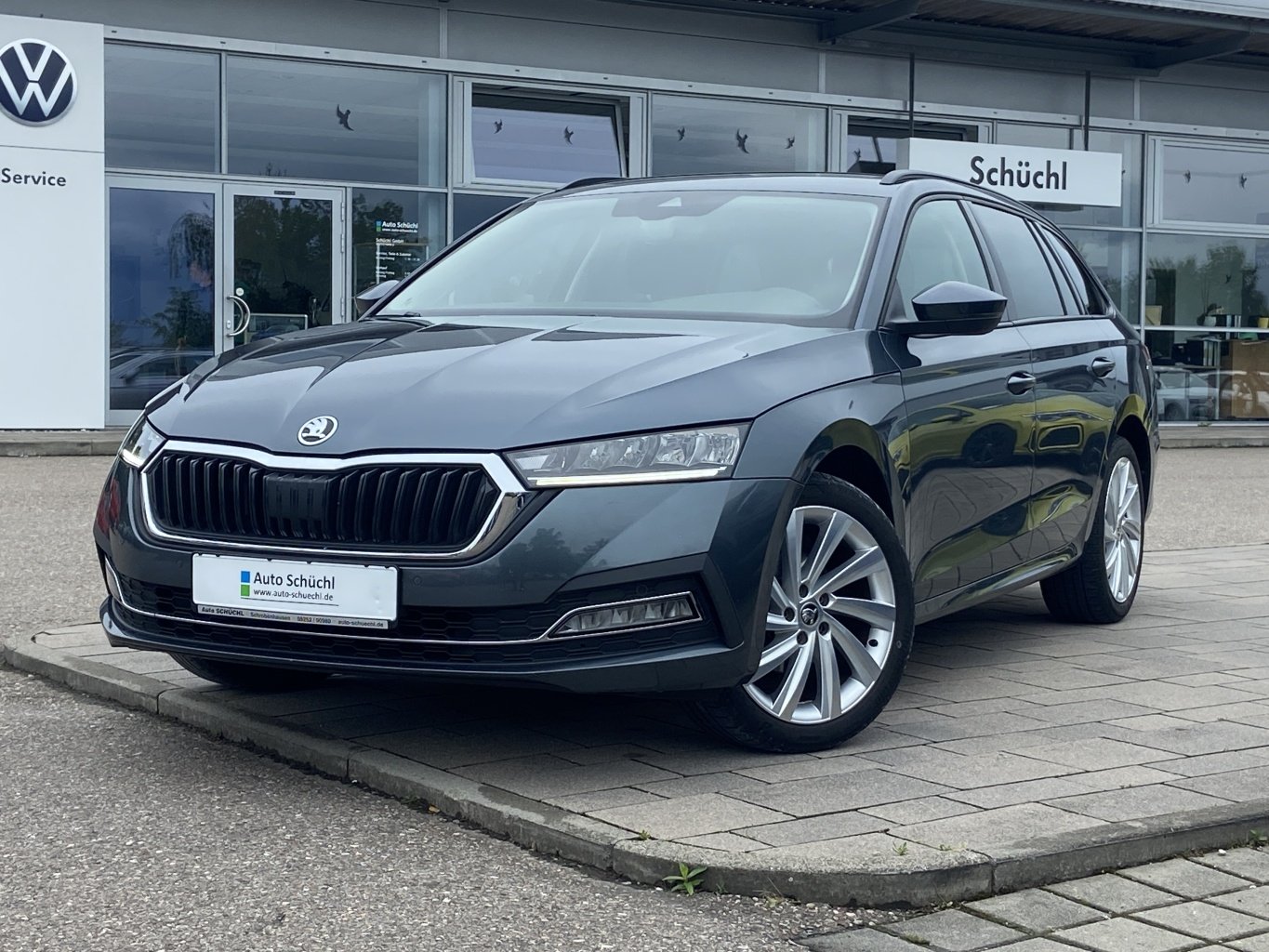 Skoda Octavia Combi 2.0 TDI DSG Style 18