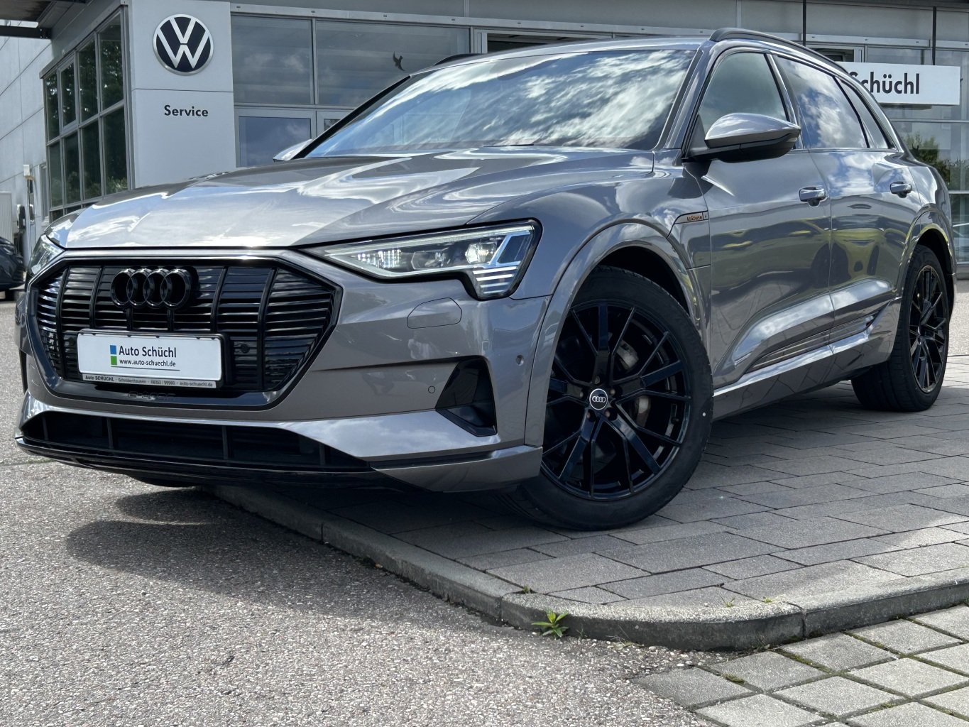 Audi e-tron 55 quattro advanced S-LINE OPTIK-BLACK AHK+HEAD-UP+ASSISTENZ-TOUR-STADT+21