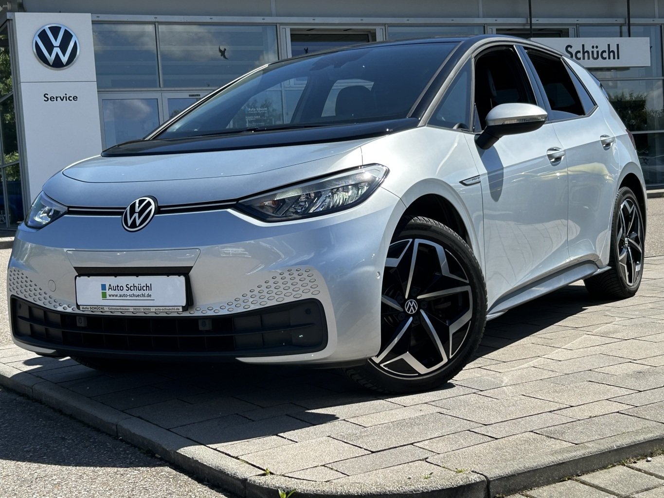 Volkswagen ID.3 PRO-S 82 kWh WÄRMEPUMPE+5-SITZER+APP-CONNECT+KAMERA+ASSISTENZPAKET+KOMFORTPAKET+NAVI+CCS+LED+DAB+LANE-ASSIST+SHZ+ACC+BLUETOOTH+KEYLESS