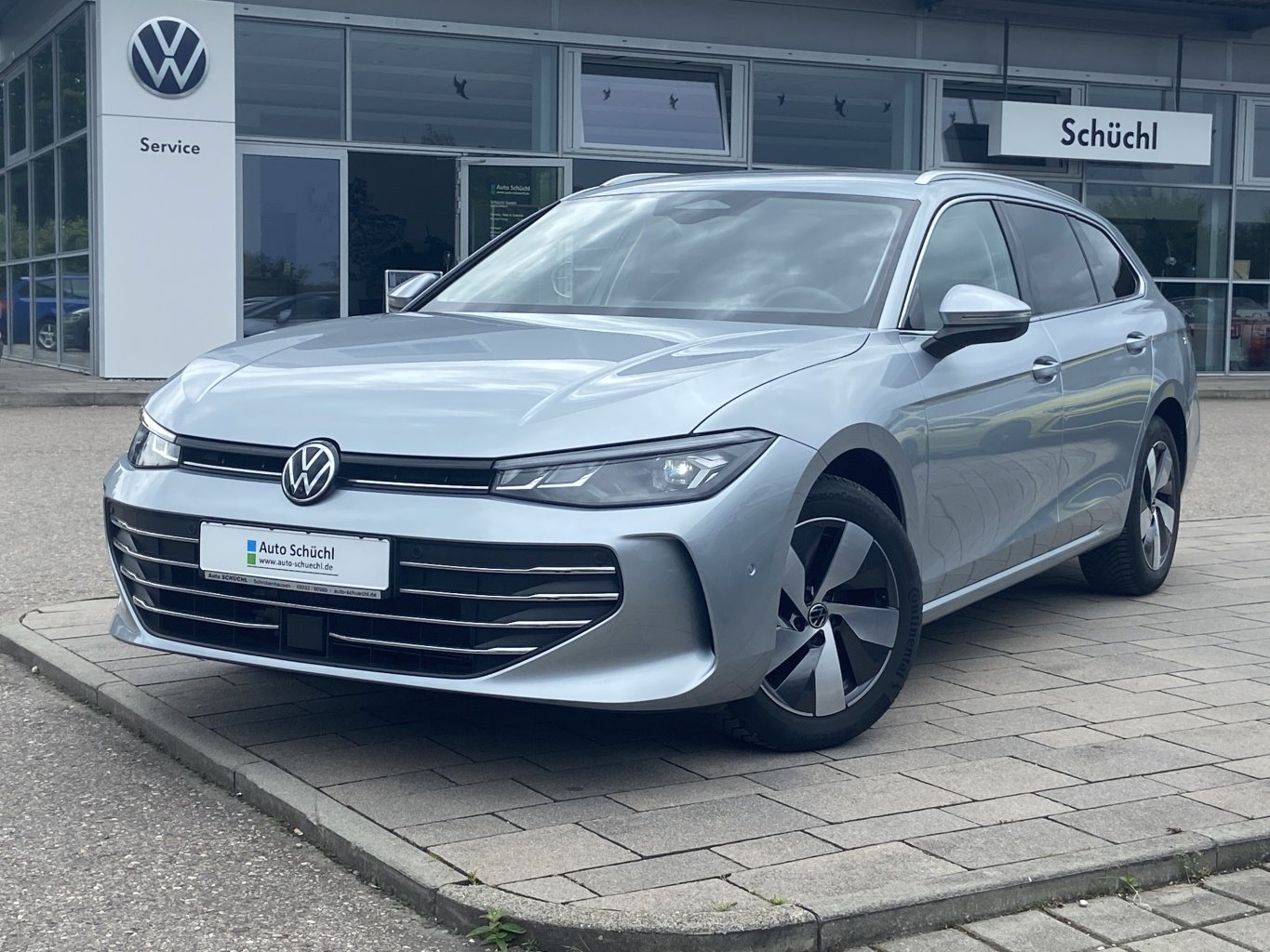 Volkswagen Passat Variant 1.5 TSI DSG BUSINESS AHK+APP-CONNECT+ACTIVE-INFO+360-KAMERA+LED+DAB+NAVI+SHZ+ACC+LANE-ASSIST+ASSISTENZPAKET