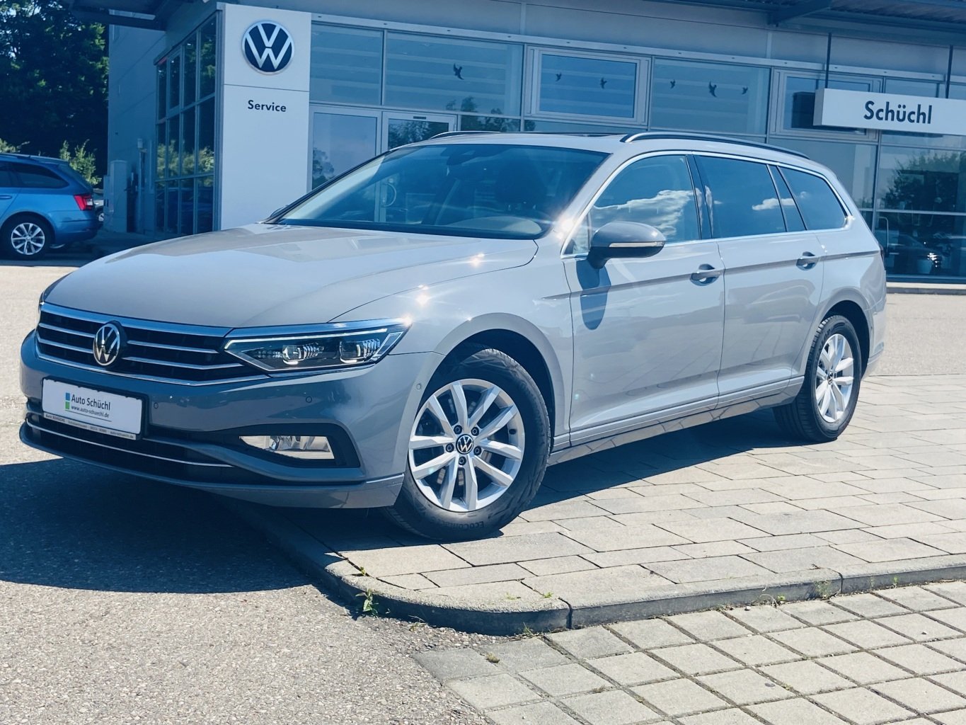 Volkswagen Passat Variant 2.0 TDI DSG BUSINESS STANDHEIZUNG+PANORAMA+APP-CONNECT+KAMERA+IQ-MATRIX-LED+ACTIVE-INFO+NAVI+LED+PARKASSIST+DAB+SHZ+ACC+STANDHEIZUNG+BLUETOOTH+LANE-ASSIST+ASSISTENZPAKET-IQ-DRIVE