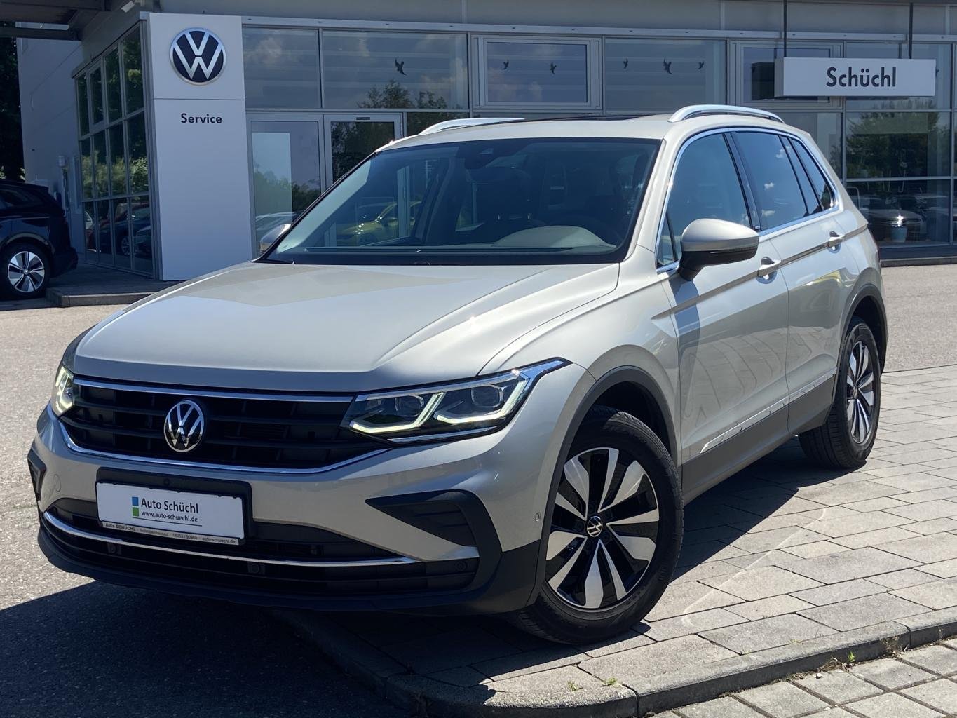 Volkswagen Tiguan 1.5 TSI DSG MOVE PANORAMA+AHK+APP-CONNECT+360-KAMERA+LED-MATRIX+NAVI+PARKASSIST+KEYLESS+DAB+SHZ+BLUETOOTH+ACC+KEYLESS+LANE-ASSIST