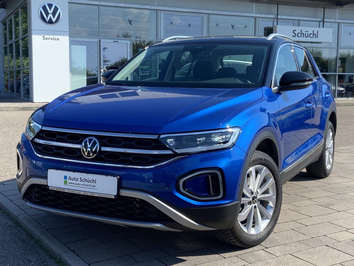 Volkswagen T-Roc 1.5 TSI Style GARANTIE+AHK+PANORAMA+APP-CONNECT+KAMERA+LED+ACTIVE-INFO+NAVI+PARKASSIST+KEYLESS+DAB+LANE-ASSIST+SHZ+ACC+KEYLESS