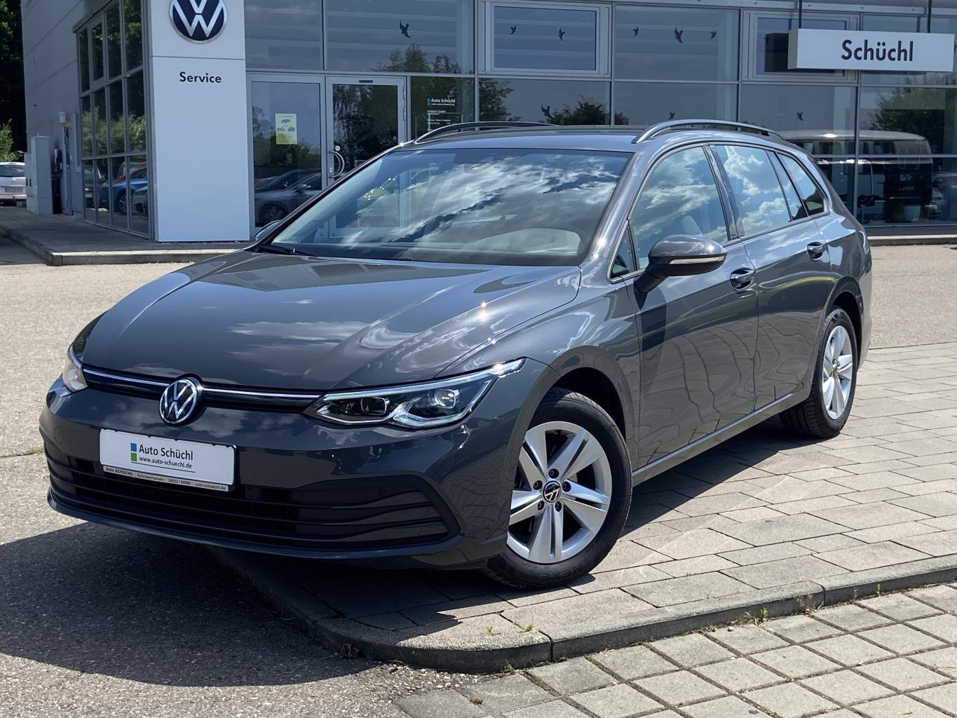Volkswagen Golf 1.5 TSI DSG LIFE AHK+APP-CONNECT+ACTIVE-INFO+LED+NAVI+DAB+SHZ+PDC+ACC+BLUETOOTH+LANE-ASSIST