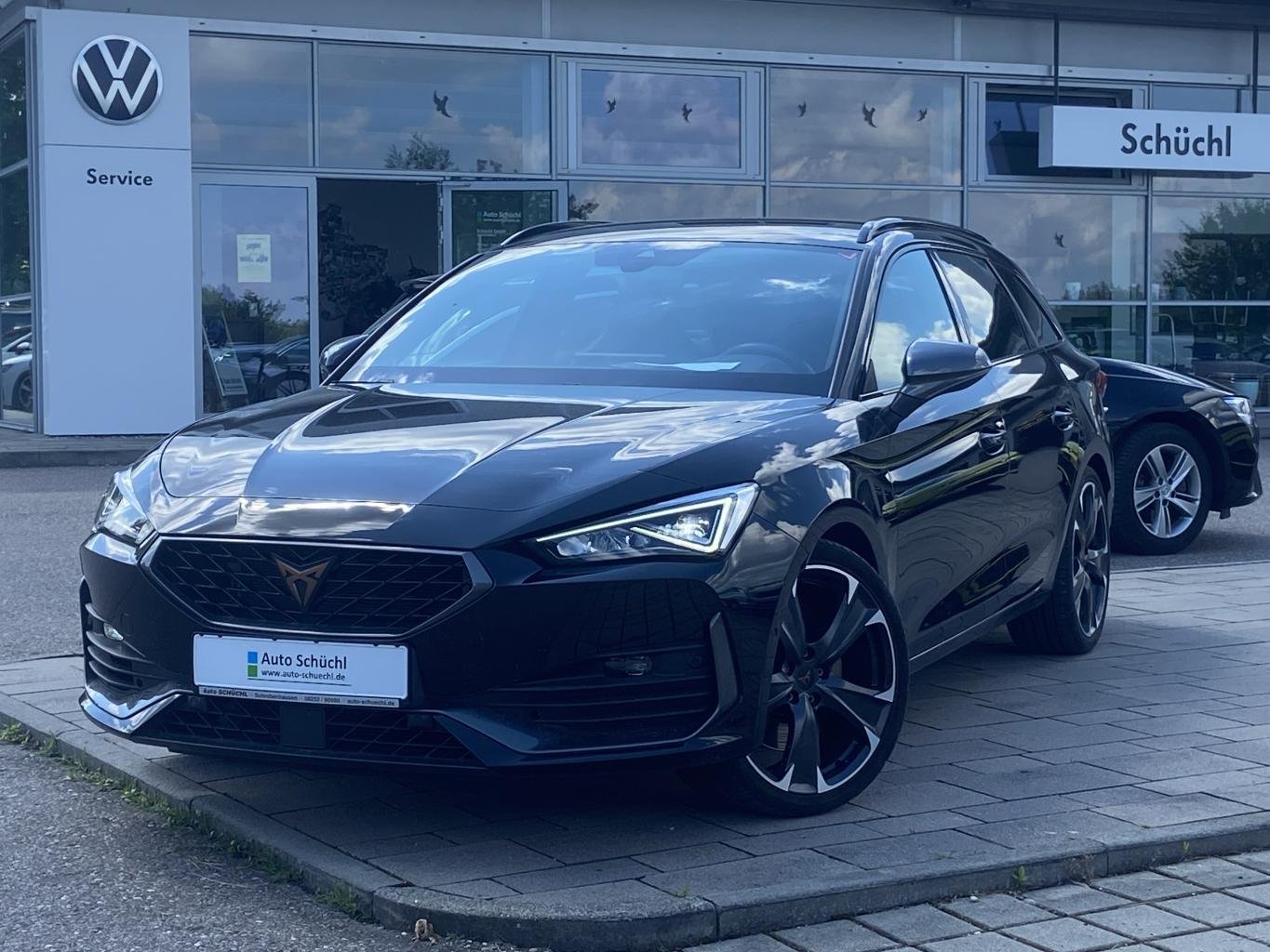 Cupra Leon ST 2.0 TSI DSG VZ SAFE-DRIVING-XL+19