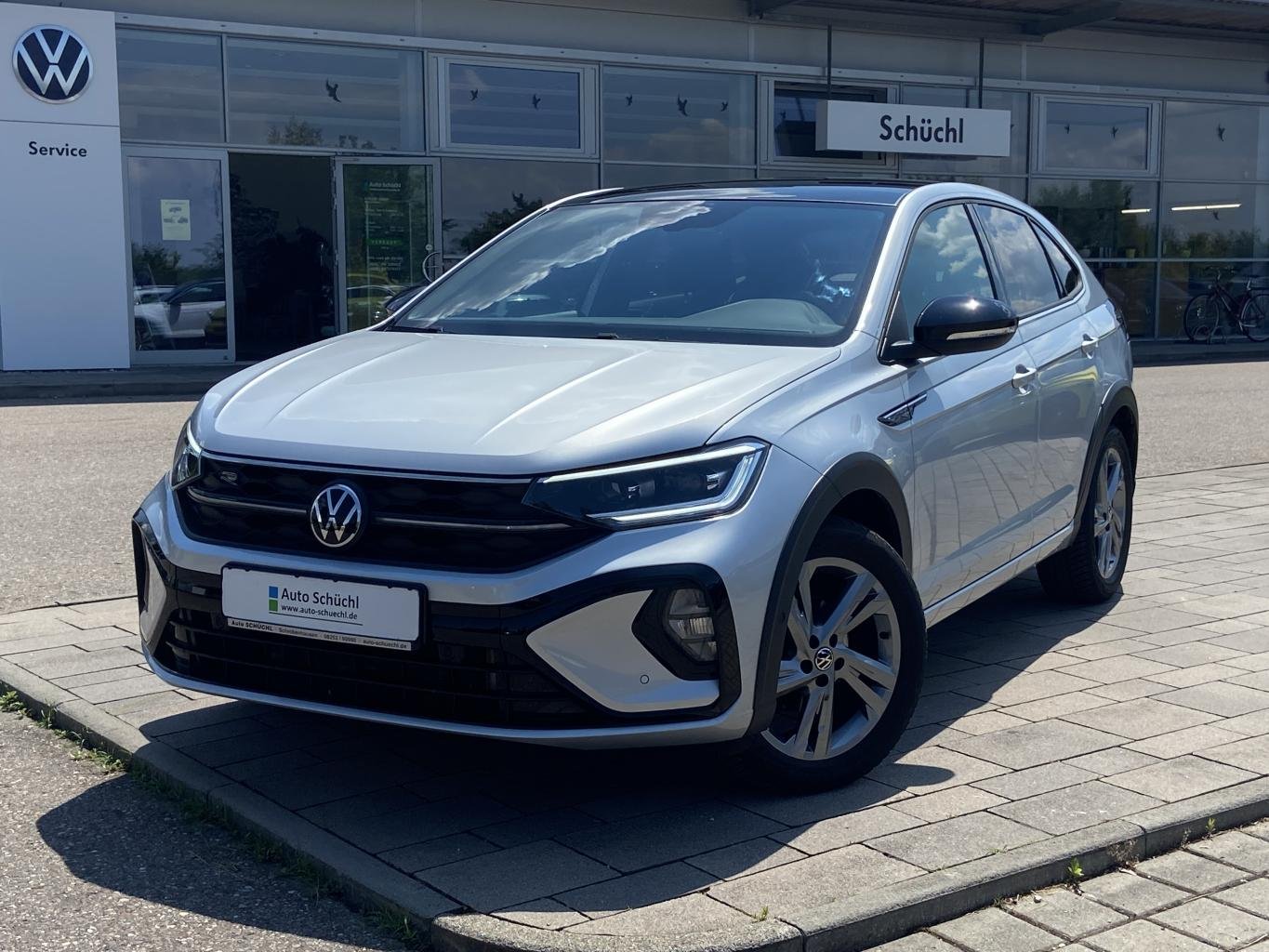 Volkswagen Taigo 1.5 TSI DSG R-LINE AHK+PANORAMA+APP-CONNECT+ASSISTENZPAKET-IQ-DRIVE+ACC+LANE-ASSIST+KAMERA+ACTIVE-INFO+NAVI+LED+MATRIX-LED+PARKASSIST+KEYLESS+DAB+SHZ+BLUETOOTH+ACC+KEYLESS