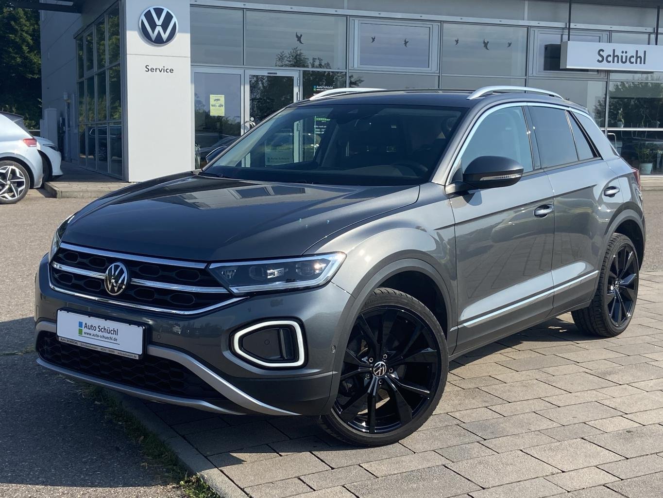 Volkswagen T-Roc 1.5 TSI DSG STYLE AHK+STANDHEIZUNG+APP-CONNECT+LED+ACTIVE-INFO+NAVI+PARKASSIST+KEYLESS+DAB+SHZ+ACC+KEYLESS+BLUETOOTH+LANE-ASSIST