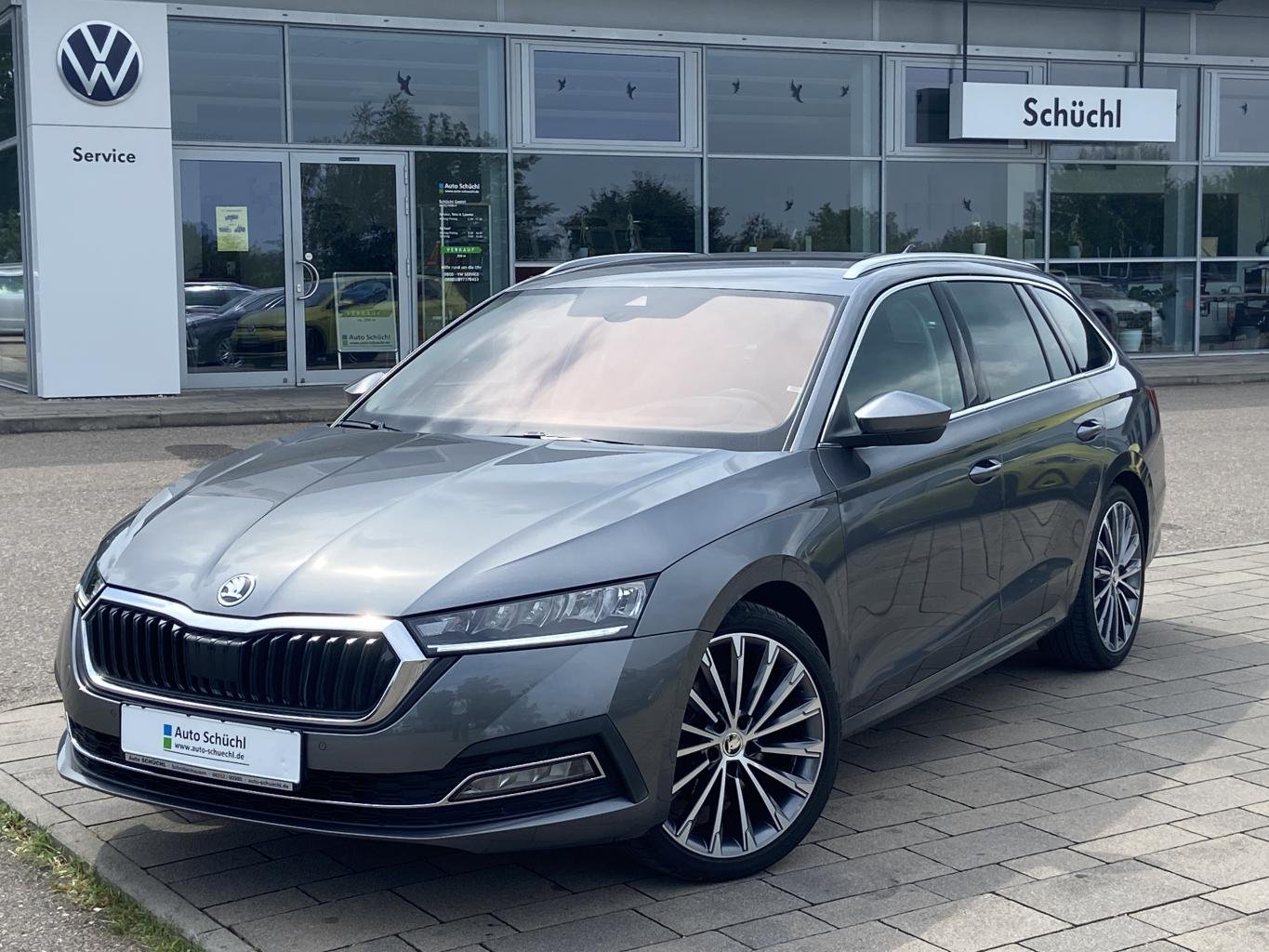 Skoda Octavia Combi 2.0 TDI DSG Style 4x4 AHK+HEAD-UP+19