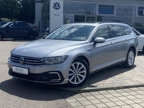 Volkswagen Passat Variant GTE 1.4 TSI DSG PANORAMA+AHK+APP-CONNECT+ACC+LANE-ASSIST+KAMERA+LED+ACTIVE-INFO+NAVI+DAB+SHZ+PDC+ACC+BLUETOOTH 041058