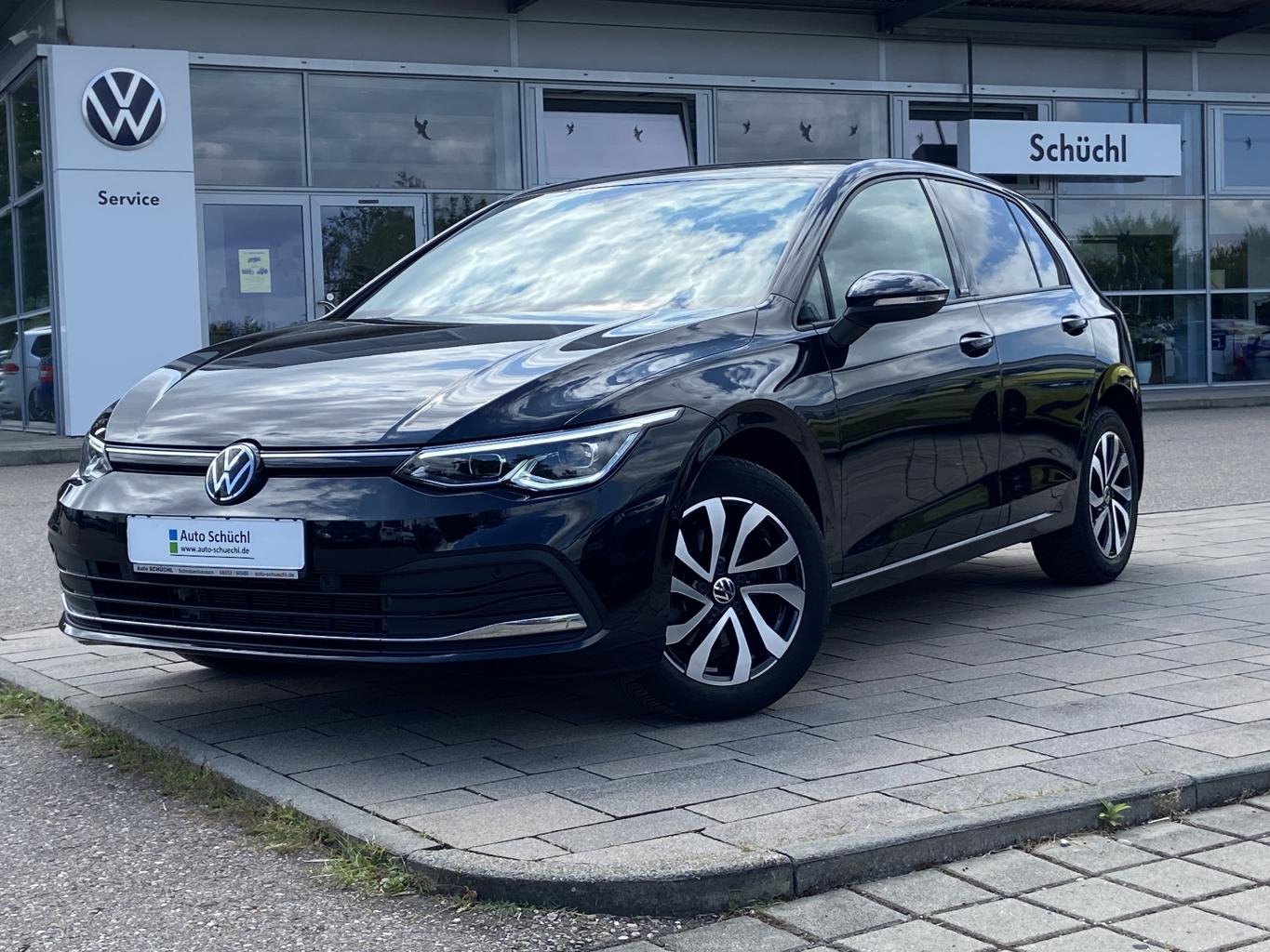 Volkswagen Golf 1.5 TSI ACTIVE GARANTIE+STANDHEIZUNG+HEAD-UP+ACC+APP-CONNECT+ACTIVE-INFO+ACC+LANE-ASSIST+KAMERA+NAVI+LED+PARKASSIST+DAB+4xSHZ+ACC+BLUETOOTH