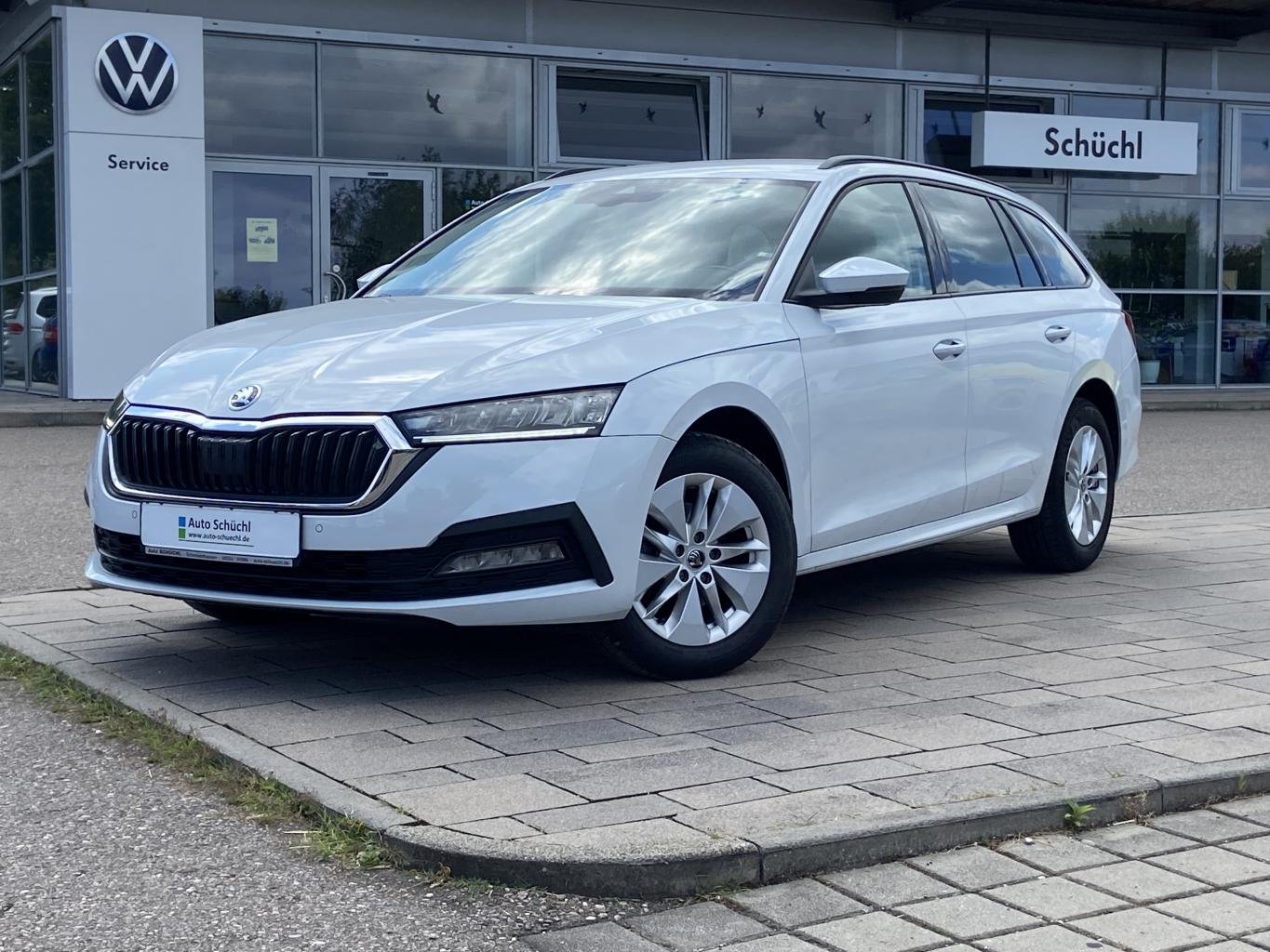 Skoda Octavia Combi 2.0 TDI DSG AHK+SMART-LINK+VIRTUAL-COCKPIT+NAVI-COLUMBUS+LED+DAB+SHZ+PDC+ACC+BLUETOOTH+LANE-ASSIST