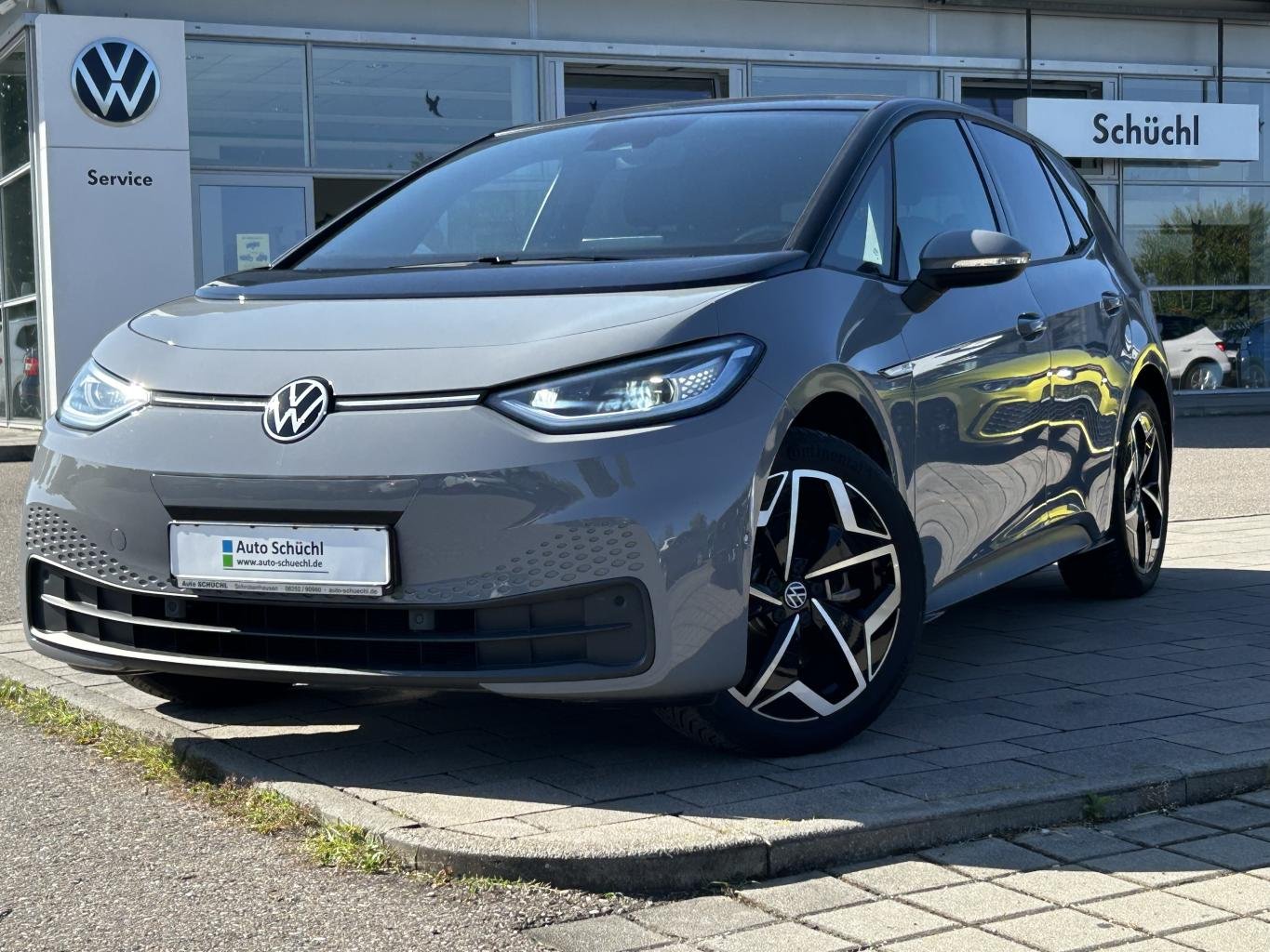 Volkswagen ID.3 PRO PERFORMANCE 5-SITZ. KOMFORT-ASSISTENZ-DESIGN-ASSISTENZP.+WÄRMEPUMPE+PANORAMA+IQ.LIGHT+APP-CONNECT+KAMERA+NAVI+CCS+DAB+LANE-ASSIST+SHZ+ACC+BLUETOOTH+KEYLESS