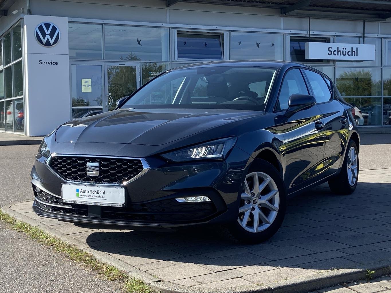 Seat Leon 1.5 TSI STYLE VIRTUAL-COCKPIT+NAVI-PRO+LED+FULL-LINK+PARKASSIST+DAB+LANE-ASSIST+SHZ+BLUETOOTH+GRA