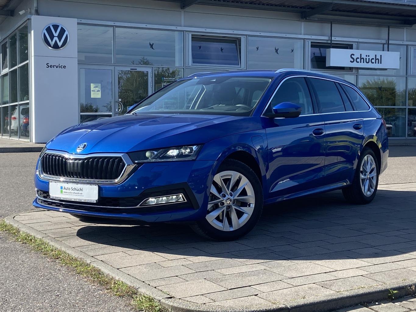 Skoda Octavia Combi 1.4 TSI DSG eHybrid HEAD-UP+SMART-LINK+VIRTUAL-COCKPIT+NAVI-COLUMBUS+KAMERA+LED+MATRIX-LED+PARKASSIST+DAB+4xSHZ+ACC+KEYLESS+BLUETOOTH+LANE-ASSIST