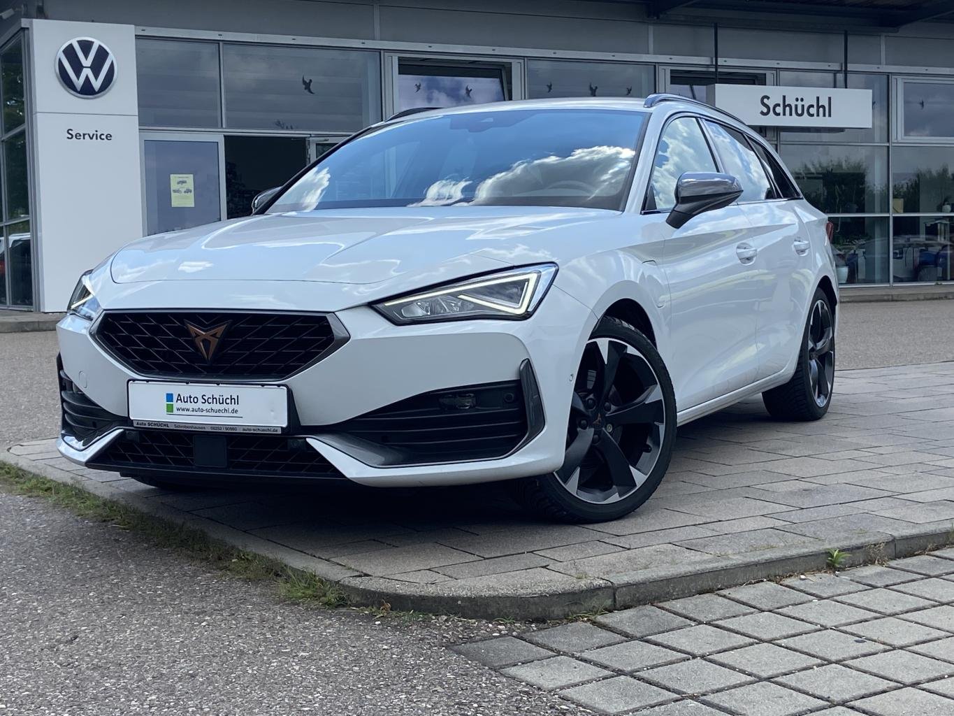 Cupra Leon ST 1.4 TSI DSG eHybrid SAFE-DRIVING-XL+VIRTUAL-COCKPIT+NAVI-PRO+KAMERA+LED+FULL-LINK+PARKASSIST+DAB+SHZ+ACC+BLUETOOTH+18