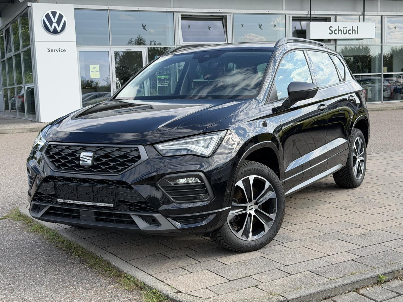 Seat Ateca 2.0 TDI DSG FR-Line NAVI-PRO+LED+FULL-LINK+KAMERA+VIRTUAL-COCKPIT+PARKASSIST+SHZ+DAB+LANE-ASSIST+GRA+KEYLESS+EL.HECKKLAPPE