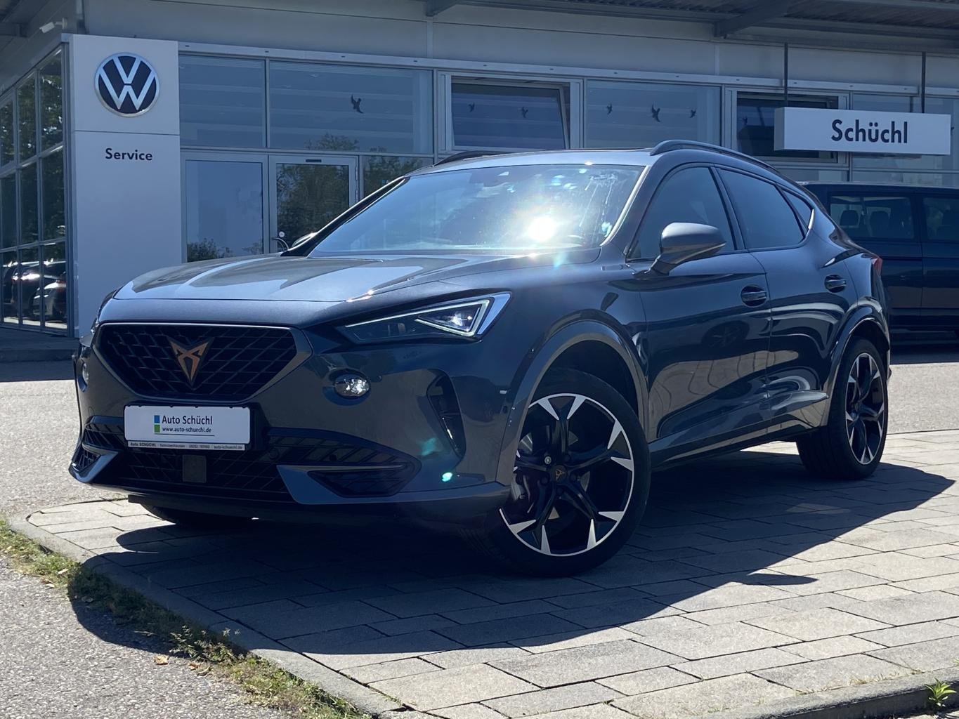 Cupra Formentor 1.5 TSI DSG PANORAMA+AHK+SCHALENSITZE+VIRTUAL-COCKPIT+NAVI-PRO+KAMERA+LED+MATRIX-LED+PARKASSIST+DAB+BEATS+SHZ+BLUETOOTH+ACC+KEYLESS+LANE-ASSIST