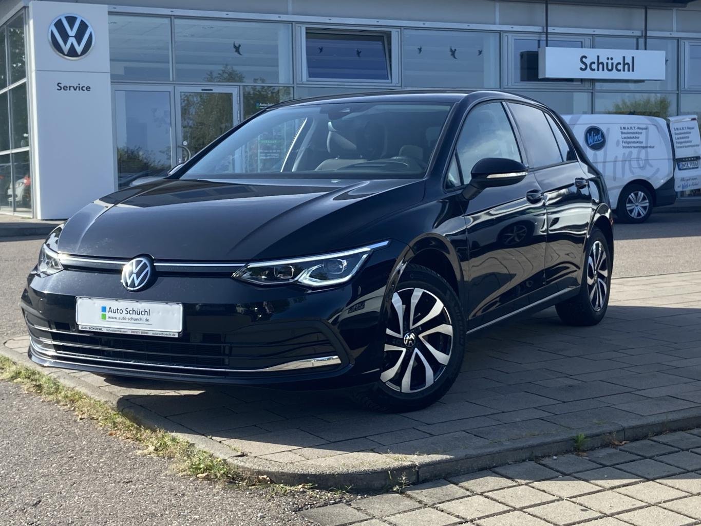 Volkswagen Golf 1.5 TSI ACTIVE GARANTIE+STANDHEIZUNG+HEAD-UP+ACC+APP-CONNECT+ACTIVE-INFO+ACC+LANE-ASSIST+KAMERA+NAVI+LED+PARKASSIST+DAB+4xSHZ+ACC+BLUETOOTH