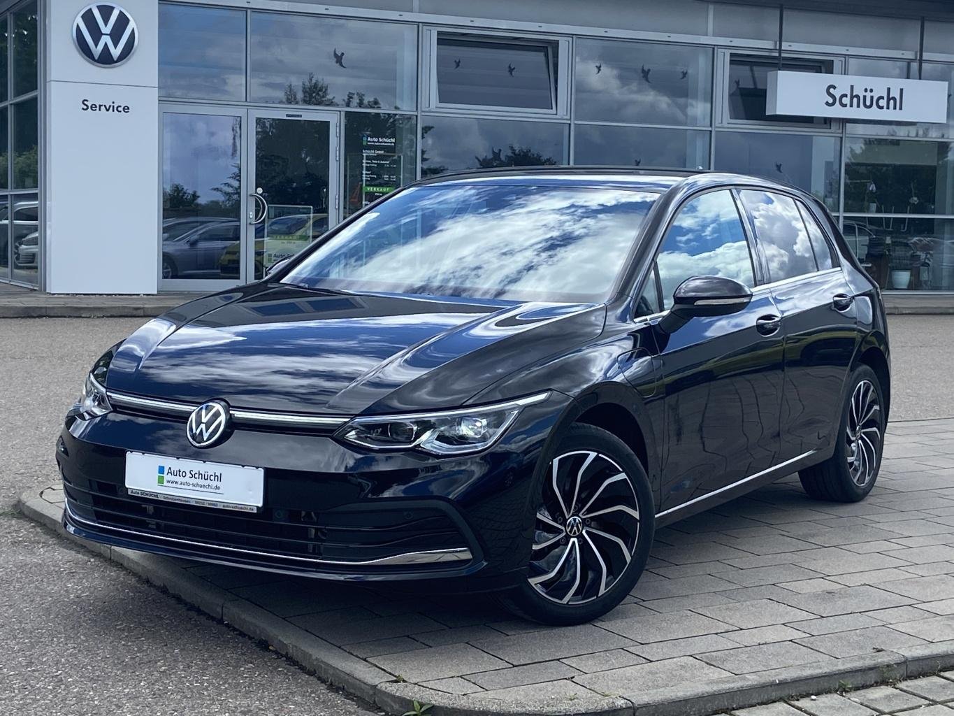 Volkswagen Golf 1.4 TSI DSG STYLE eHybrid DSG APP-CONNECT+AHK+ACTIVE-INFO+KAMERA+LIQ-MATRIX-LED+NAVI+DAB+SHZ+PDC+ACC+BLUETOOTH+KEYLESS+LANE-ASSIST