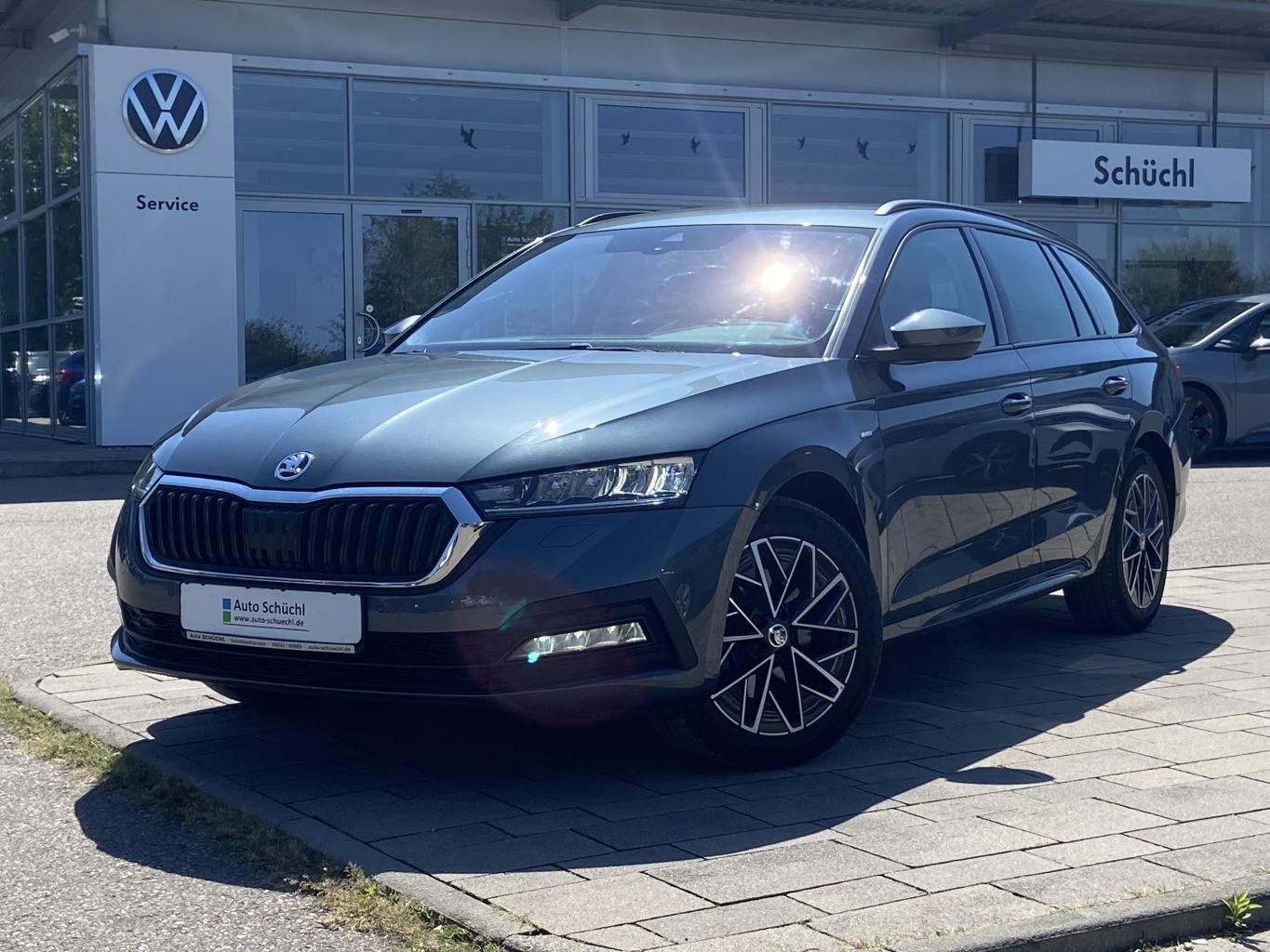 Skoda Octavia Combi 2.0 TDI DSG 4x4 Clever AHK+SMART-LINK+VIRTUAL-COCKPIT+NAVI-COLUMBUS+KAMERA+LED+DAB+LANE-ASSIST+KOMFORTSITZE+PDC+4xSHZ+GRA+KEYLESS+BLUETOOTH