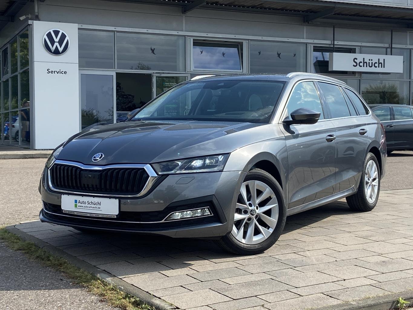 Skoda Octavia Combi 2.0 TDI DSG EL.HECK+HEAD-UP+SMART-LINK+VIRTUAL-COCKPIT+NAVI-COLUMBUS+LED+MATRIX-LED+ACC+DAB+PDC+4xSHZ+KEYLESS+BLUETOOTH+LANE-ASSIST
