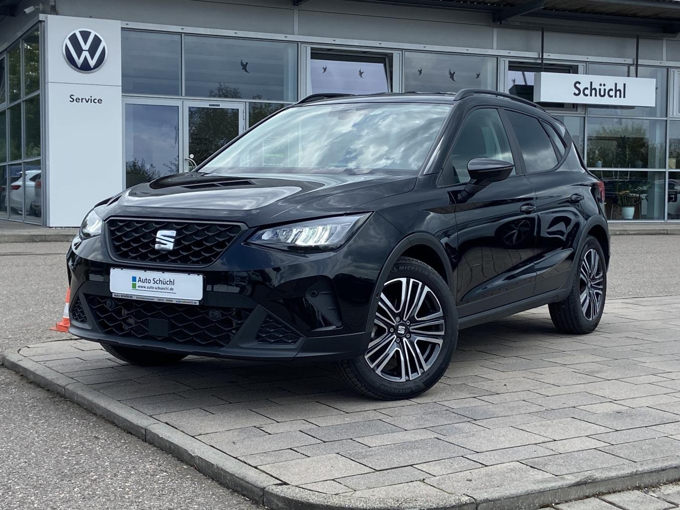 Seat Arona 1.0 TSI DSG Style FULL-LINK+VIRTUAL-COCKPIT+KAMERA+LED+PARKASSIST+DAB+LANE-ASSIST+SHZ+BLUETOOTH+GRA
