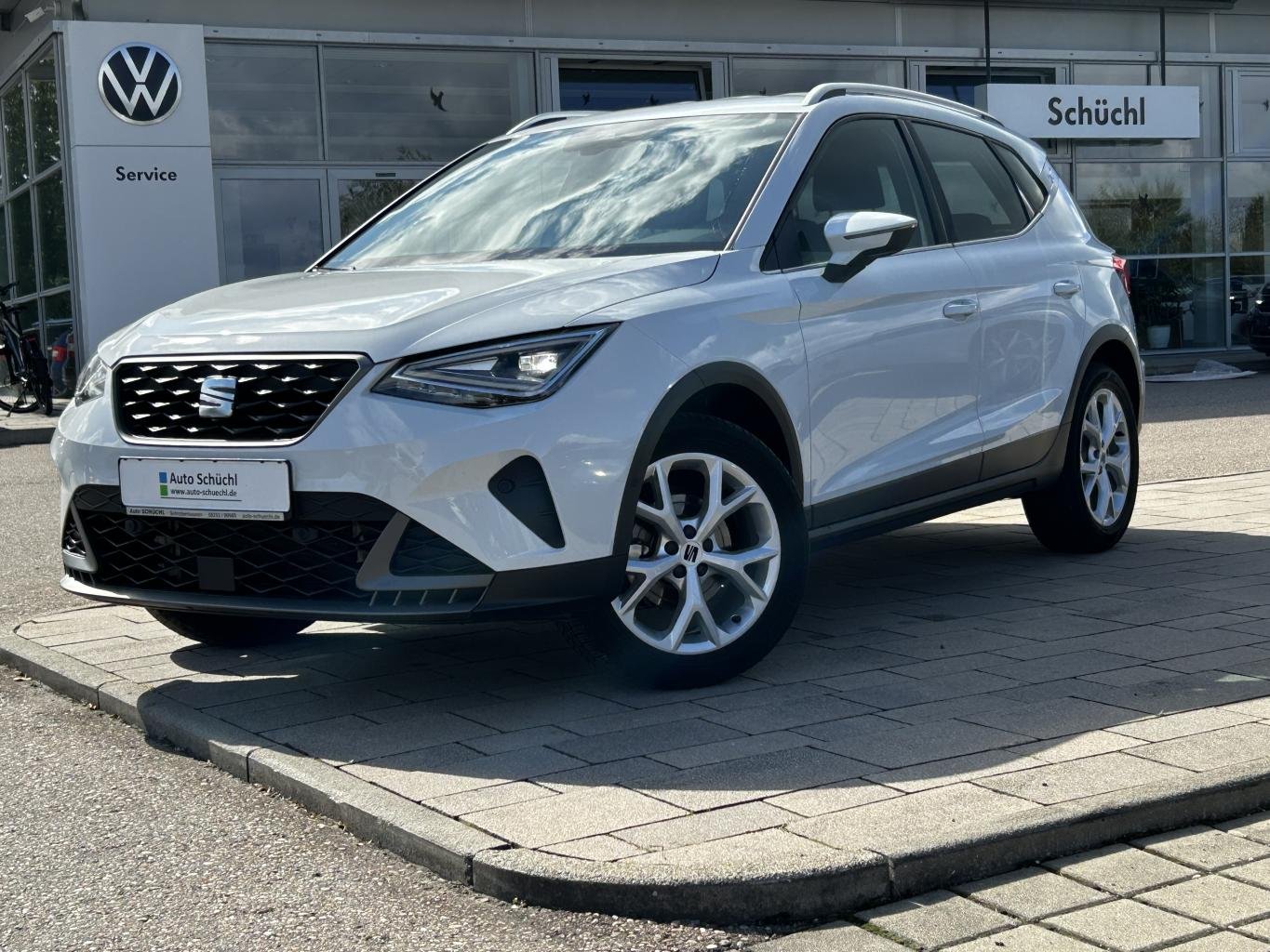 Seat Arona 1.0 TSI DSG FR VIRTUAL-COCKPIT+NAVI-PRO+KAMERA+LED+FULL-LINK+PARKASSIST+DAB+LANE-ASSIST+GRA