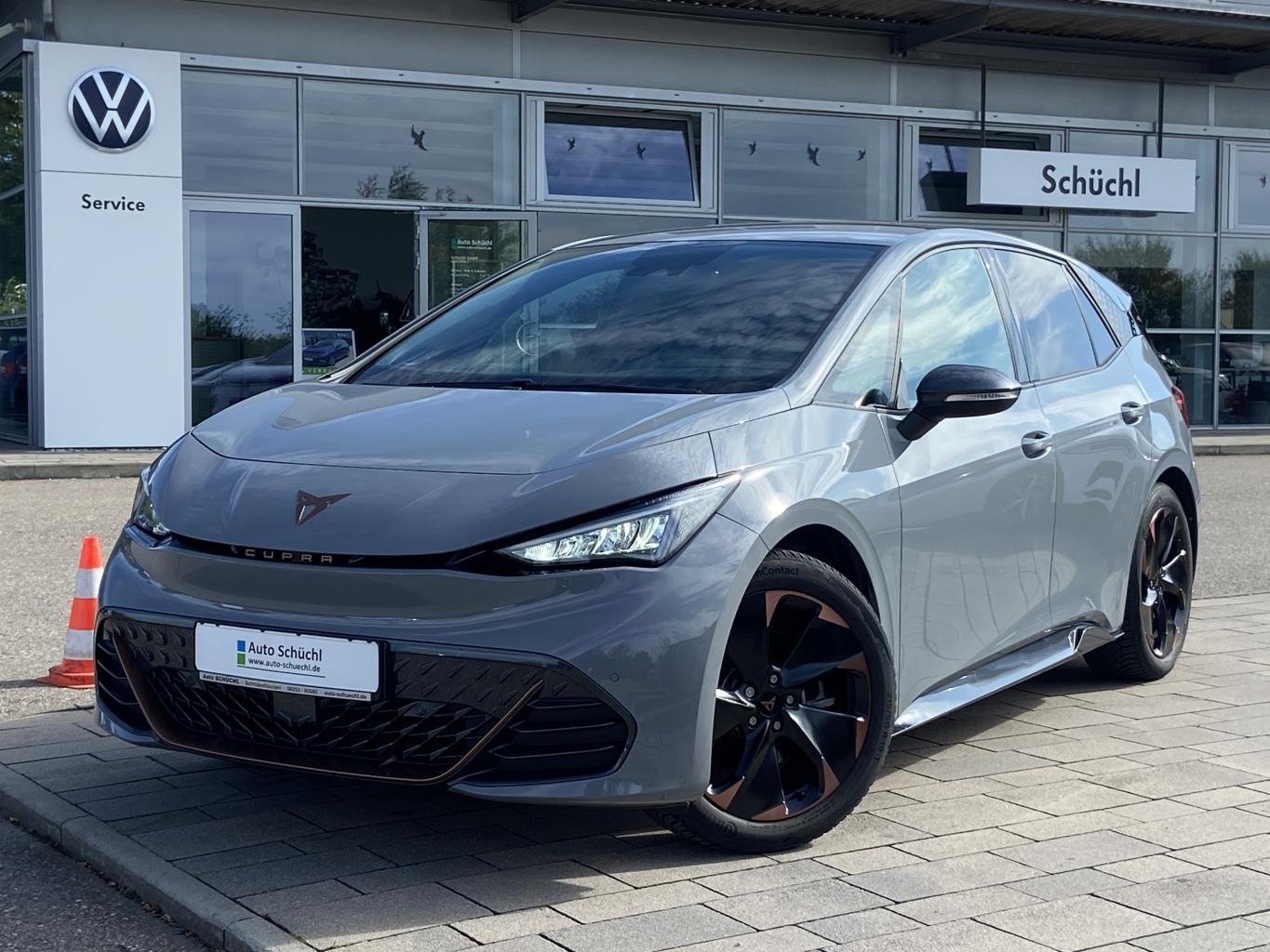 Cupra Born SCHALENSITZE+NAVI+KAMERA+LED+CCS+FULL-LINK+ACC+DAB+LANE-ASSIST+SHZ+PDC+BLUETOOTH