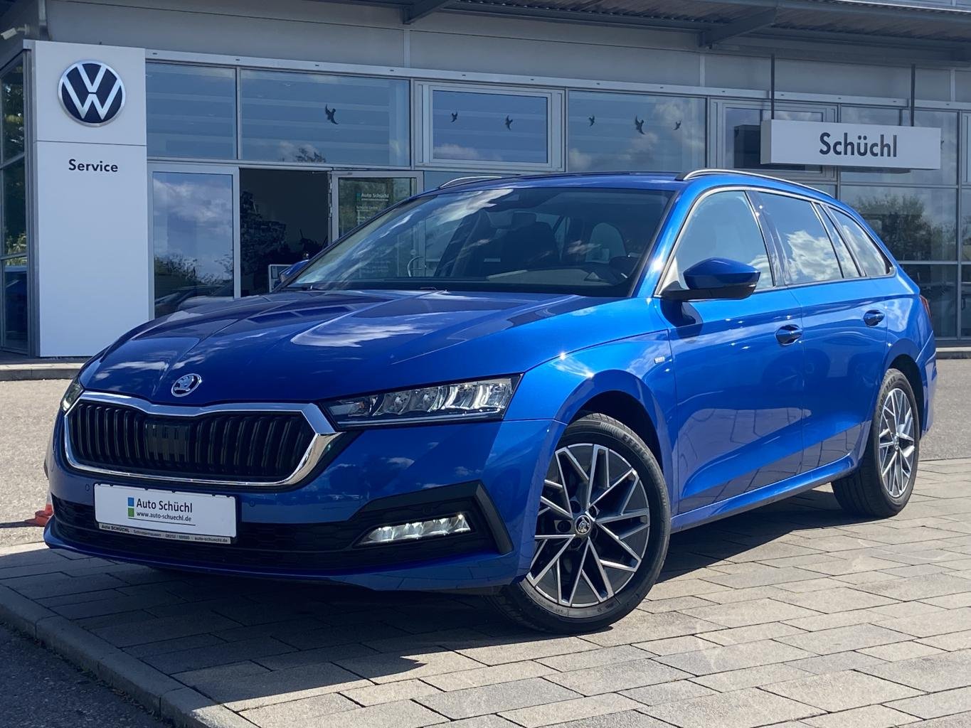 Skoda Octavia Combi 2.0 TDI DSG 4x4 Ambition AHK+SMART-LINK+VIRTUAL-COCKPIT+NAVI-COLUMBUS+LED+17