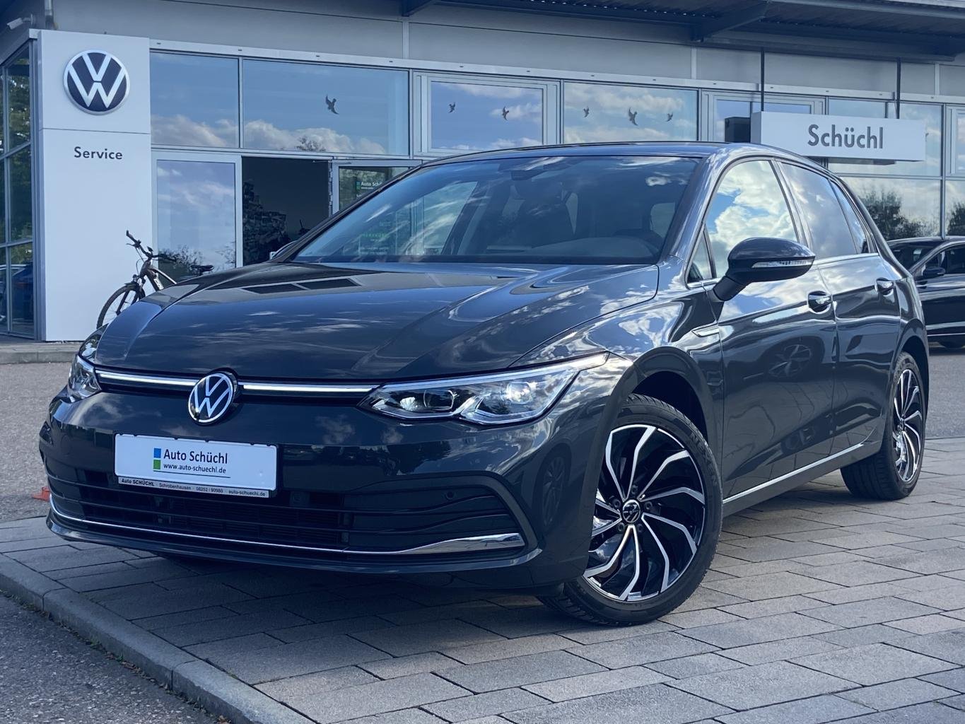 Volkswagen Golf 1.5 eTSI DSG Style APP-CONNECT+ACTIVE-INFO+LED+NAVI+ACC+DAB+SHZ+PDC+BLUETOOTH+LANE-ASSIST