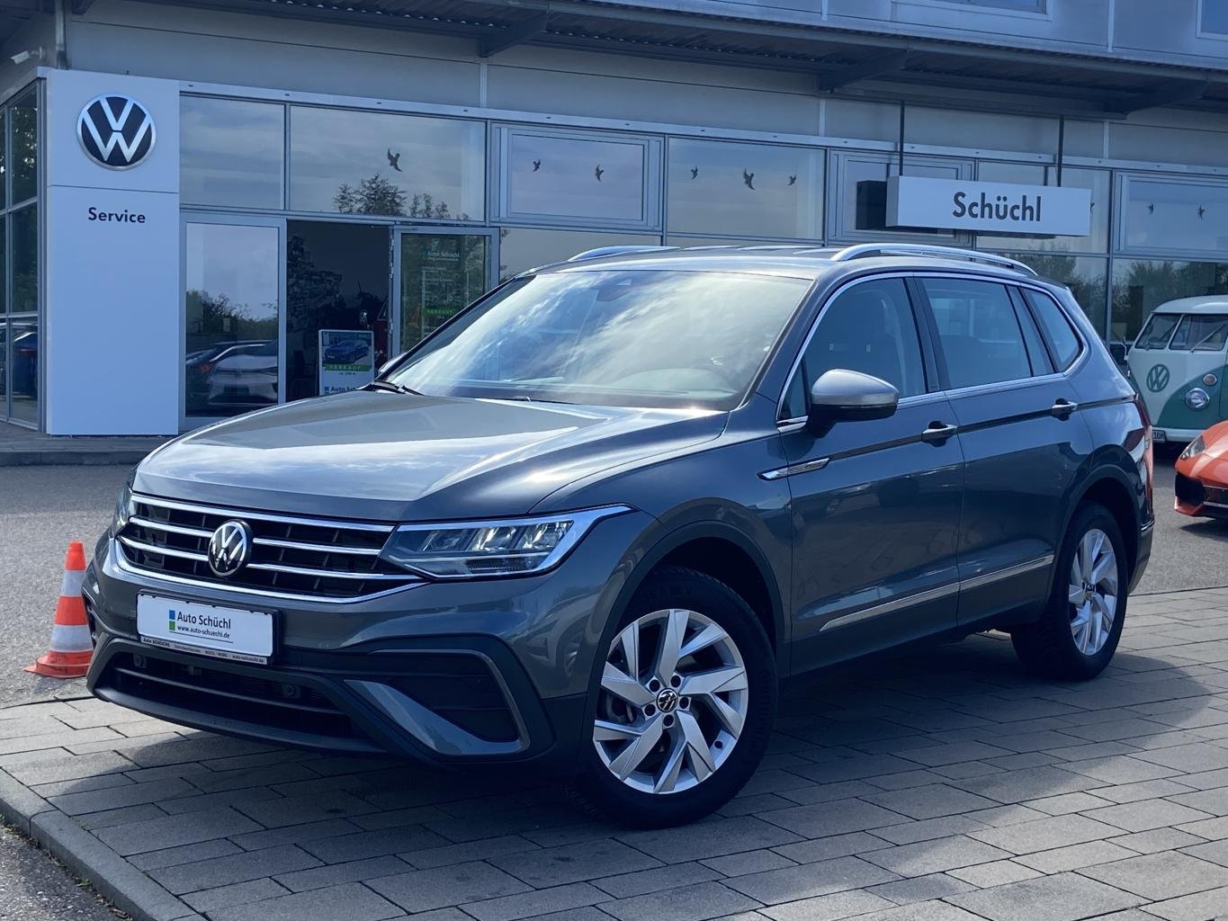 Volkswagen Tiguan Allspace 1.5 TSI DSG Life 7-SITZER AHK+ACTIVE-INFO+NAVI+LED+ACC+DAB+LANE-ASSIST+SHZ+PDC+BLUETOOTH