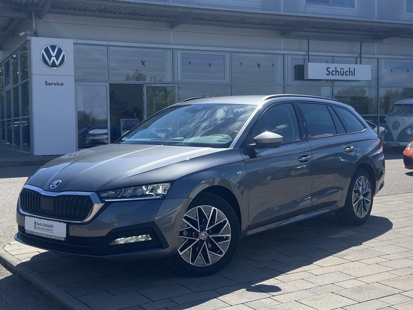 Skoda Octavia Combi 2.0 TDI DSG Ambition SMART-LINK+VIRTUAL-COCKPIT+NAVI-COLUMBUS+LED+ACC+DAB+PDC+4xSHZ+KEYLESS+BLUETOOTH+LANE-ASSIST