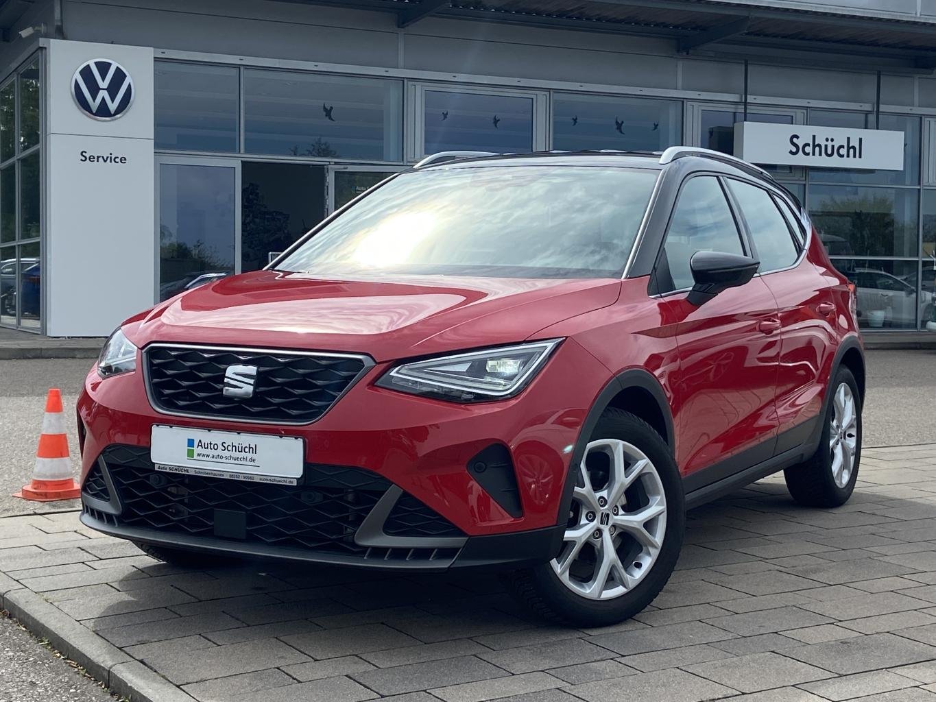 Seat Arona 1.0 TSI FR SAFE-DRIVING-XL+FULL-LINK+ACC+LANE-ASSIST+VIRTUAL-COCKPIT+NAVI-PRO+KAMERA+LED+PARKASSIST+DAB+SHZ+ACC+KEYLESS+KEYLESS