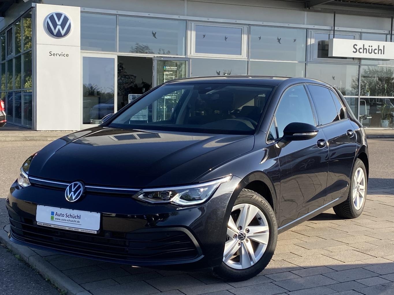 Volkswagen Golf 1.5 TSI LIFE GARANTIE+APP-CONNECT+ACTIVE-INFO+LED+NAVI+DAB+LANE-ASSIST+SHZ+PDC