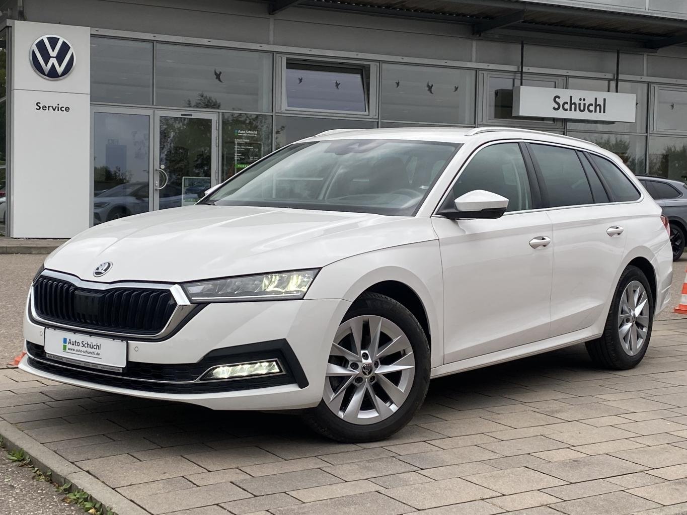 Skoda Octavia Combi 2.0 TDI DSG STYLE AHK+HEAD-UP+SMART-LINK+VIRTUAL-COCKPIT+NAVI-COLUMBUS+KAMERA+LED+ACC+DAB+SHZ+PDC+KEYLESS+LANE-ASSIST