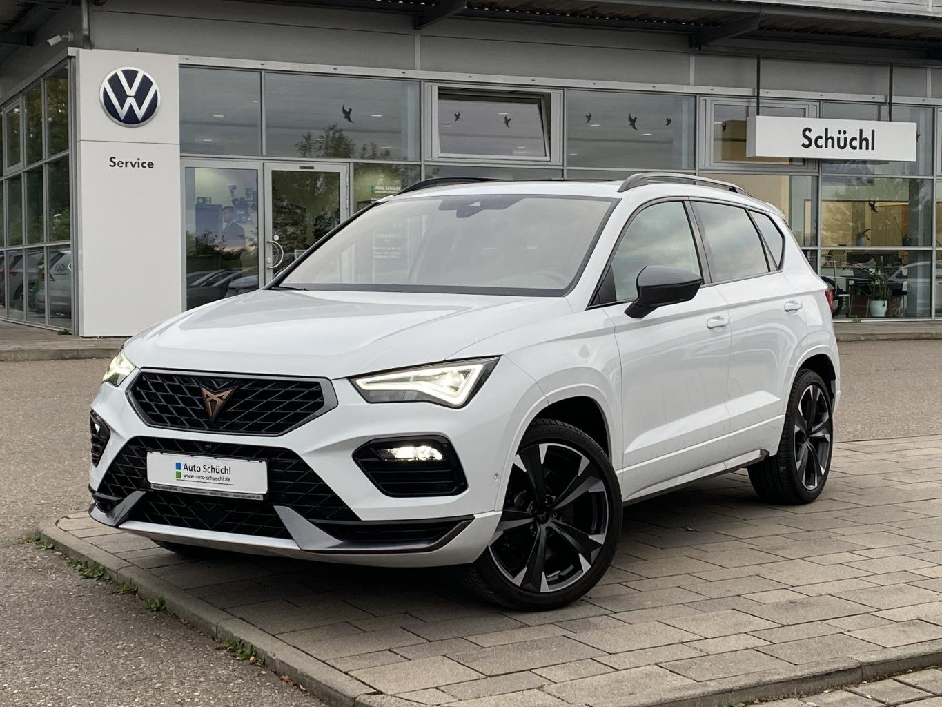 Cupra Ateca 2.0 TSI DSG 4-DRIVE PANORAMA+AHK+SUPER-SPORTLENKRAD+360-KAMERA+VIRTUAL-COCKPIT+NAVI-PRO+SAFE+DRIVING-XL+EL.HECKKLAPPE+LED+FULL-LINK+ACC+PARKASSIST+DAB+SHZ+KEYLESS+LANE-ASSIST