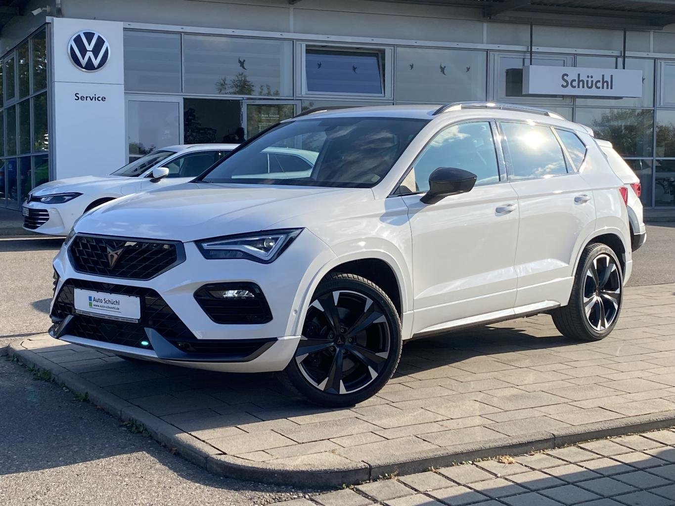 Cupra Ateca 2.0 TSI DSG 4-DRIVE 360-KAMERA+EL.FAHRERSITZ+VIRTUAL-COCKPIT+NAVI-PRO+LED+FULL-LINK+PARKASSIST+DAB+BEATS+SHZ+GRA+PDC+KEYLESS