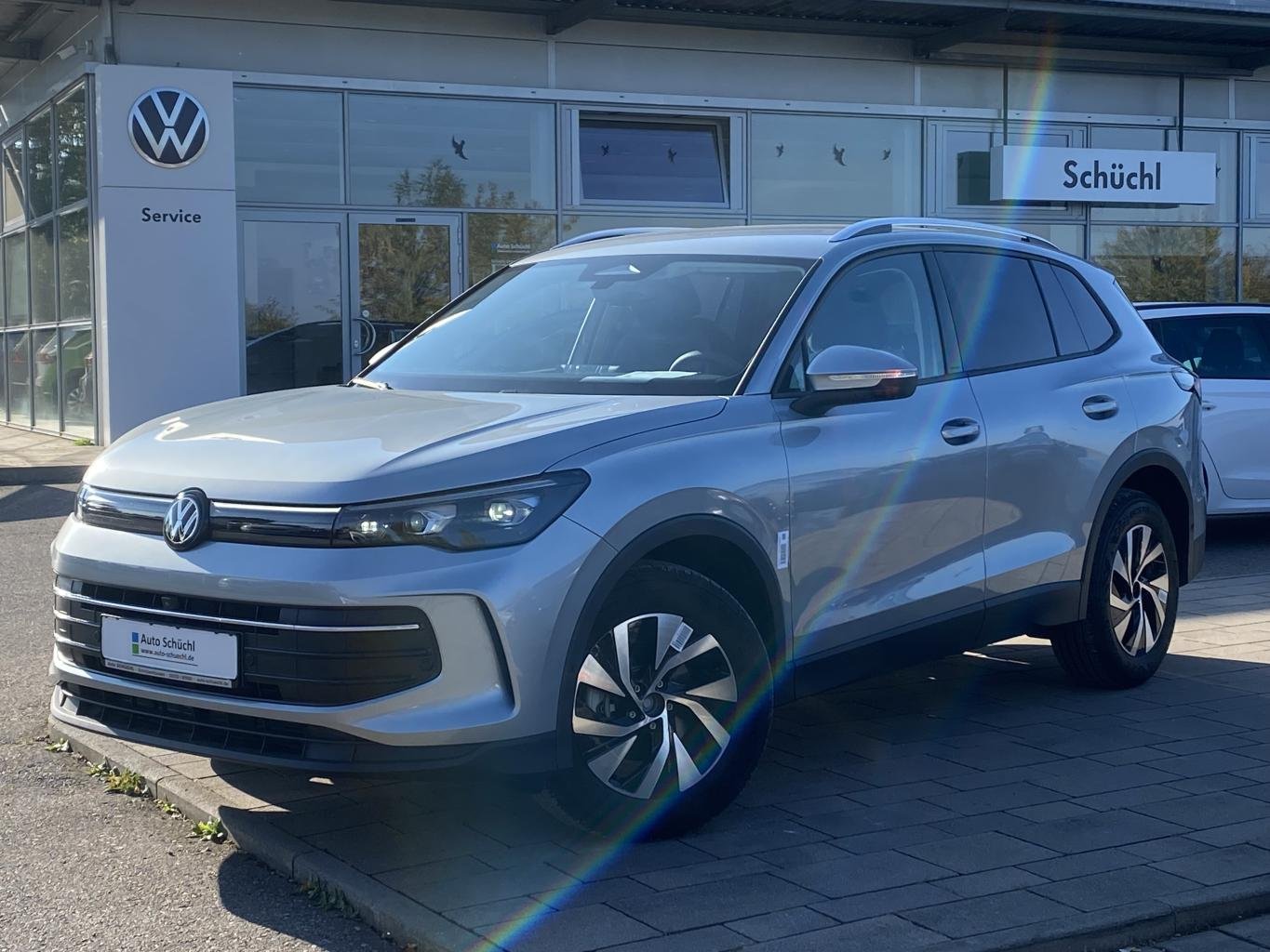 Volkswagen Tiguan 1.5 TSI DSG Life AHK+APP-CONNECT+ACTIVE-INFO+360-KAMERA+MATRIX-LED+PARKASSIST+DAB+NAVI+SHZ+ACC+KEYLESS+LANE-ASSIST+BLUETOOTH