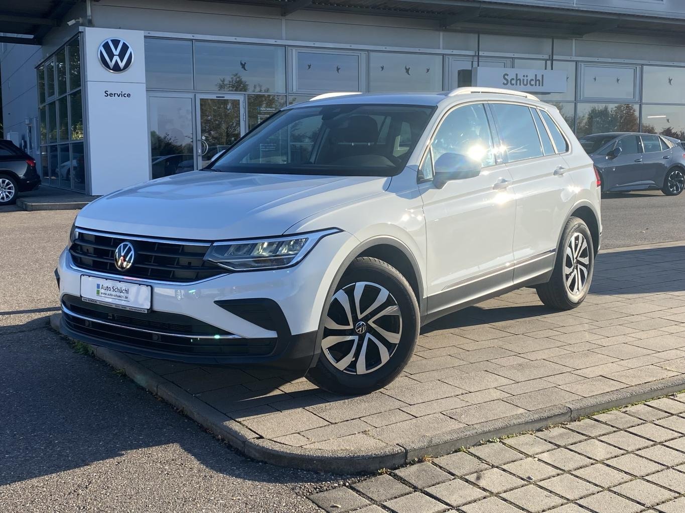 Volkswagen Tiguan 1.5 TSI ACTIVE AHK+APP-CONNECT+NAVI+LED+DAB+LANE-ASSIST+SHZ+PDC+BLUETOOTH+ACC