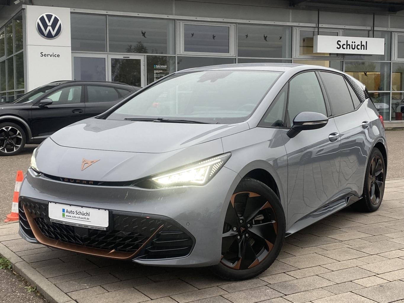 Cupra Born e-Boost 170 kW SUPERSPORTLENKRAD+FULL-LINK+LED+CCS+DAB+LANE-ASSIST+SHZ+PDC+BLUETOOTH