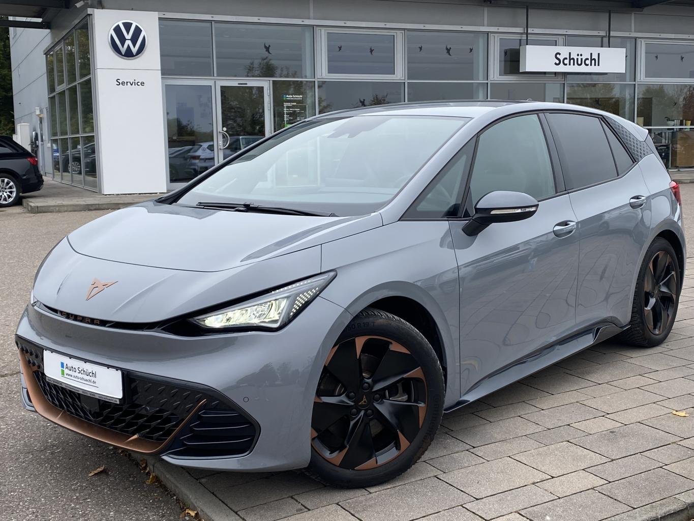 Cupra Born e-Boost 170 kW SENNHEISER+SUPERSPORTLENKRAD+SCHALENSITZE+FULL-LINK+NAVI+KAMERA+LED+CCS+DAB+LANE-ASSIST+SHZ+PDC+ACC+KEYLESS+BLUETOOTH