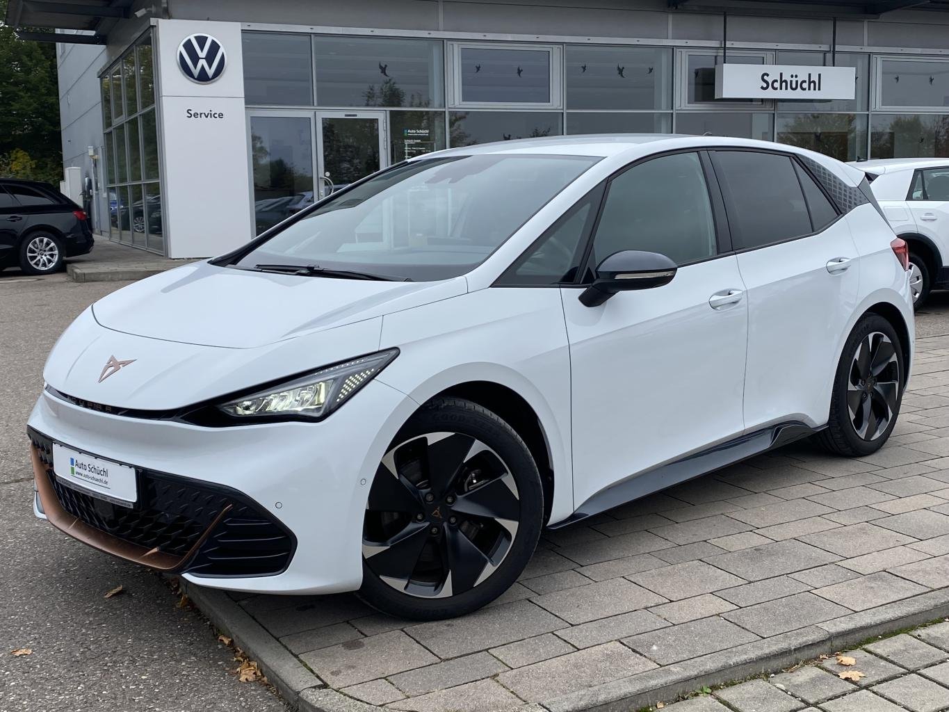 Cupra Born SUPERSPORTLENKRAD+360-KAMERA+NAVI+LED+CCS+FULL-LINK+ACC+PARKASSIST+DAB+SHZ+KEYLESS+BLUETOOTH+LANE-ASSIST