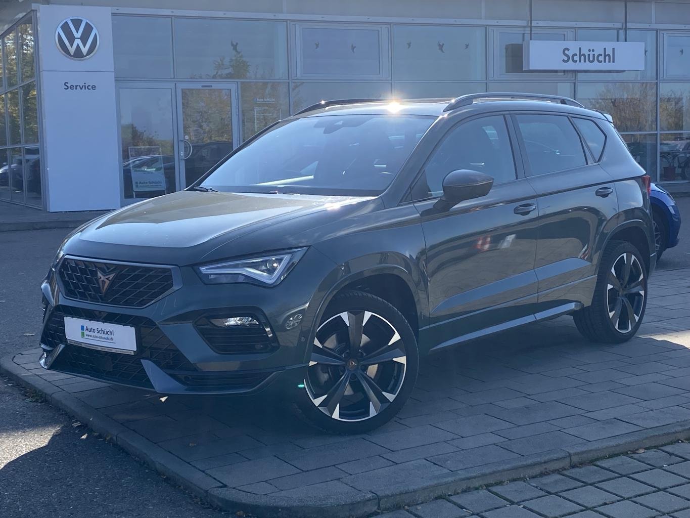 Cupra Ateca 1.5 TSI DSG GARANTIE+PANORAMA+SUPER-SPORTLENKRAD+FULL-LINK+360-KAMERA+VIRTUAL-COCKPIT+EASY-OPEN-EL.HECKKLAPPE+SAFE+DRIVING-XL+NAVI-PRO+LED+ACC+PARKASSIST+DAB+SHZ+BLUETOOTH+KEYLESS+LANE-ASSIST